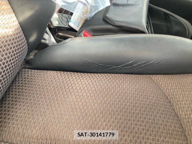 Nissan ELGRAND 2011-09 8658955-13