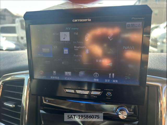 Nissan ELGRAND 2014-01 8658950-20