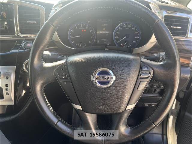 Nissan ELGRAND 2014-01 8658950-22