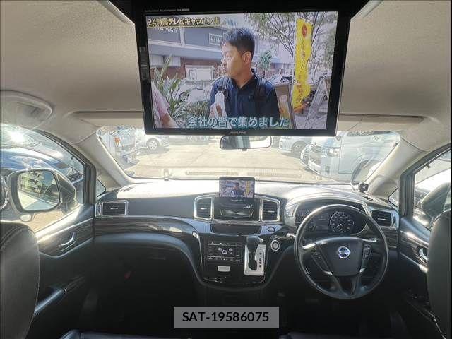 Nissan ELGRAND 2014-01 8658950-2