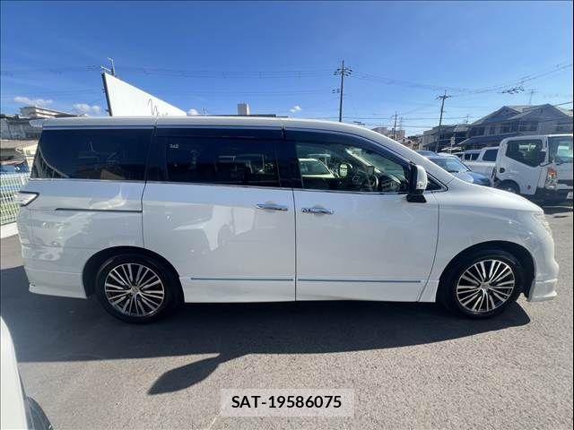 Nissan ELGRAND 2014-01 8658950-5