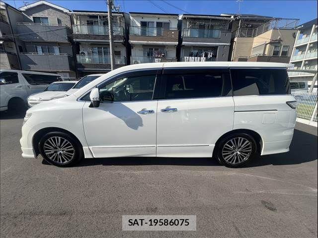 Nissan ELGRAND 2014-01 8658950-6