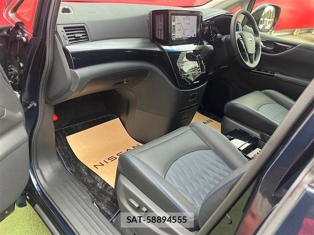 Nissan ELGRAND 2024-09 8658942-6