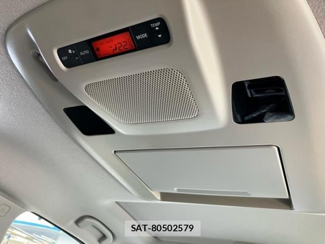 Nissan ELGRAND 2014-03 8658951-11