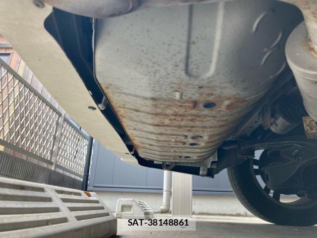 Nissan ELGRAND 2012-05 8666100-13