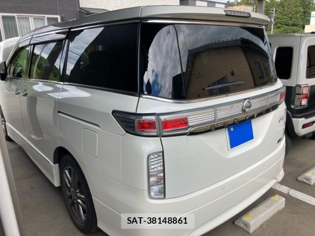 Nissan ELGRAND 2012-05 8666100-4