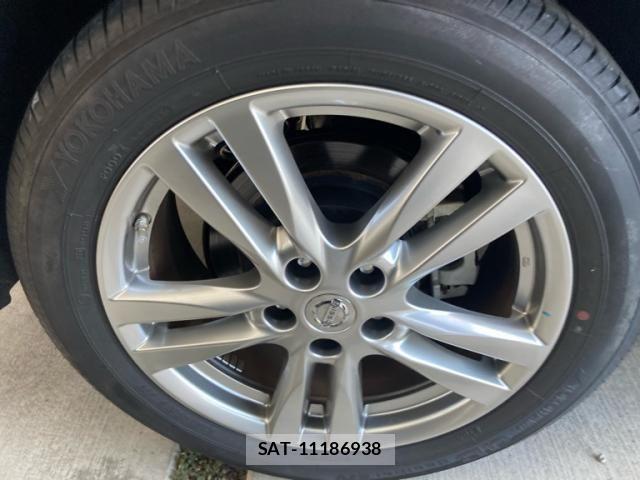 Nissan ELGRAND 2010-08 8685501-7