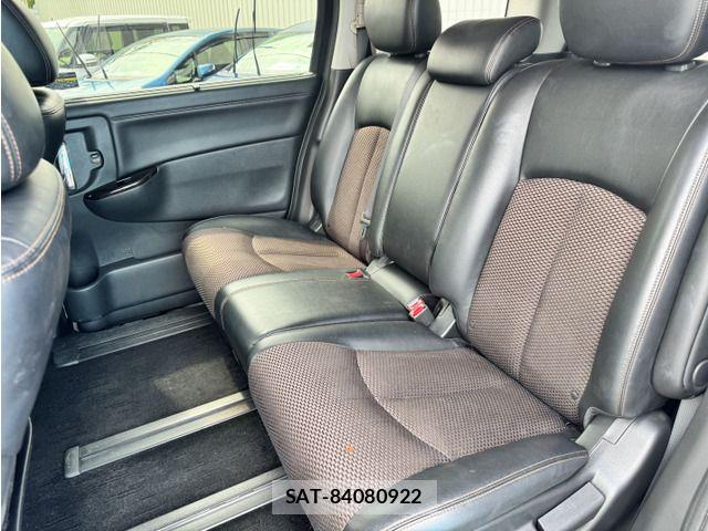 Nissan ELGRAND 2011-09 8685503-4