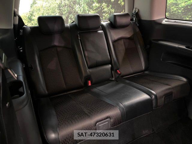 Nissan ELGRAND 2019-09 8741914-10