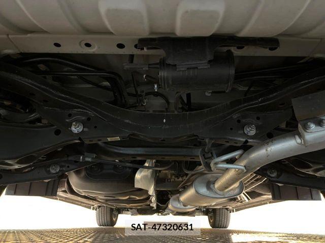 Nissan ELGRAND 2019-09 8741914-18
