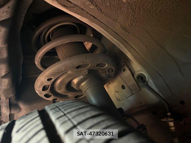 Nissan ELGRAND 2019-09 8741914-19