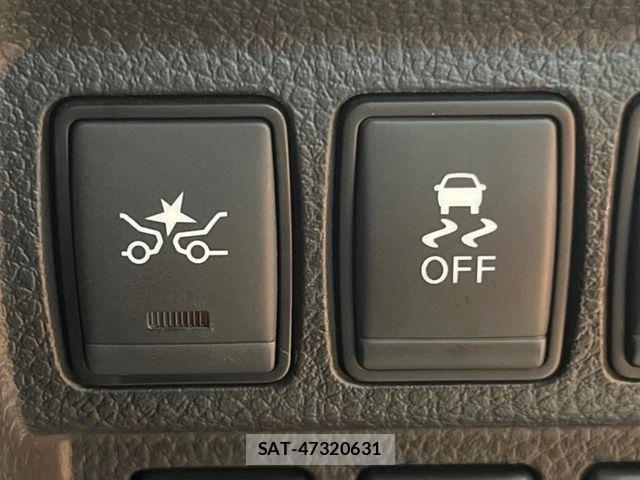 Nissan ELGRAND 2019-09 8741914-6