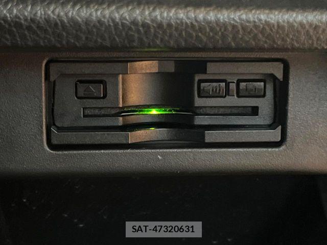 Nissan ELGRAND 2019-09 8741914-7