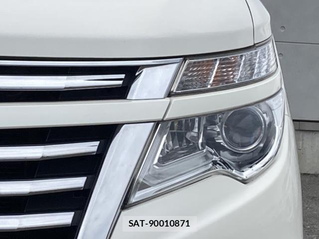 Nissan ELGRAND 2018-04 8741905-9
