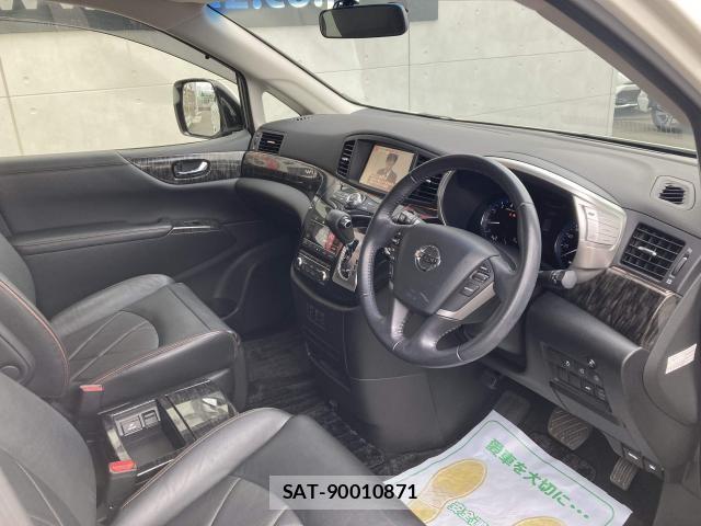 Nissan ELGRAND 2018-04 8741905-20