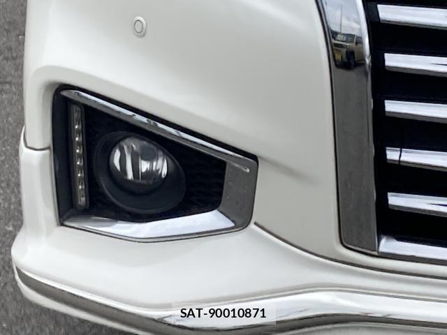 Nissan ELGRAND 2018-04 8741905-8