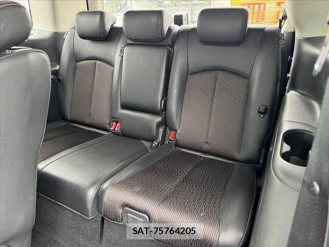 Nissan ELGRAND 2019-10 8741915-18