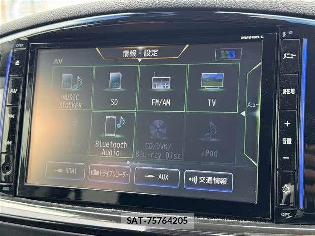 Nissan ELGRAND 2019-10 8741915-23