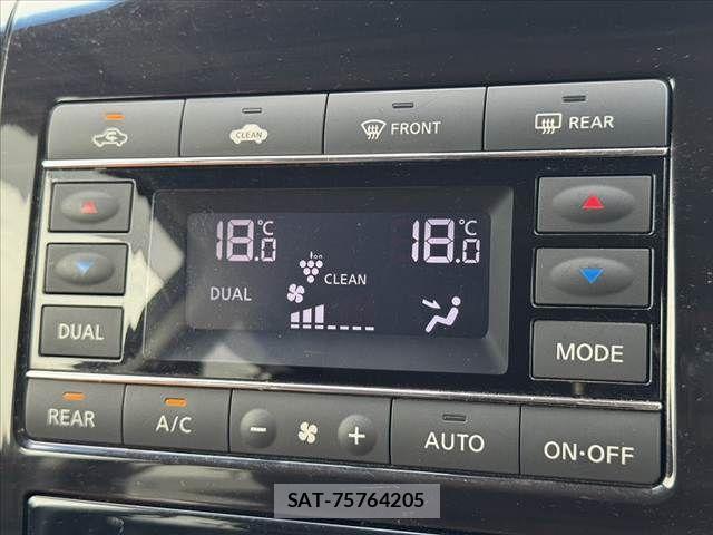 Nissan ELGRAND 2019-10 8741915-3