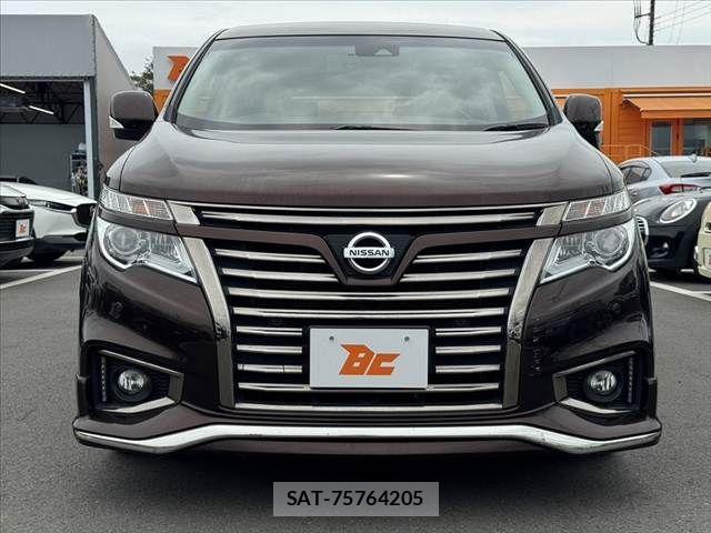 Nissan ELGRAND 2019-10 8741915-8
