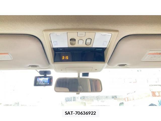 Nissan ELGRAND 2005-10 8741922-12