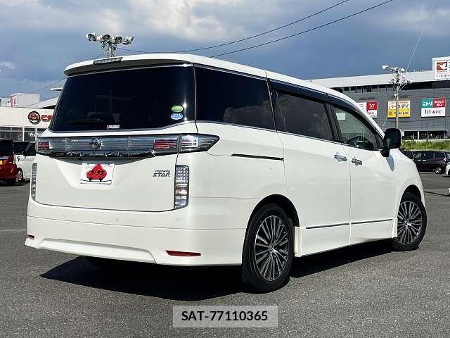 Nissan ELGRAND 2019-07 8741913-2