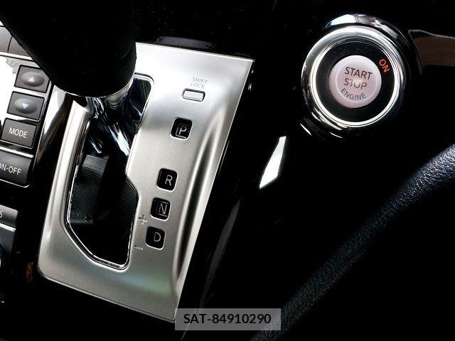Nissan ELGRAND 2016-10 8741917-19