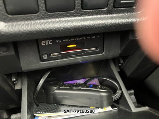 Nissan ELGRAND 2014-05 8741919-21
