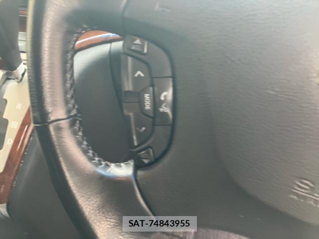 Nissan ELGRAND 2007-10 8741926-14