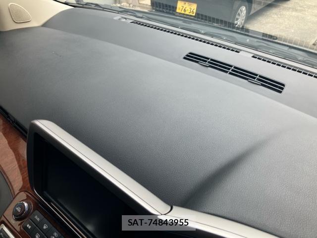 Nissan ELGRAND 2007-10 8741926-19