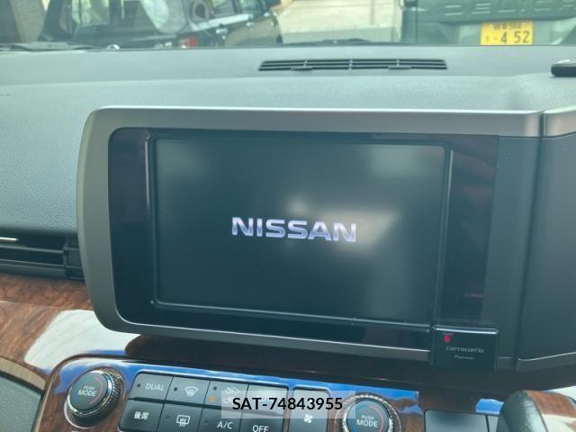 Nissan ELGRAND 2007-10 8741926-20