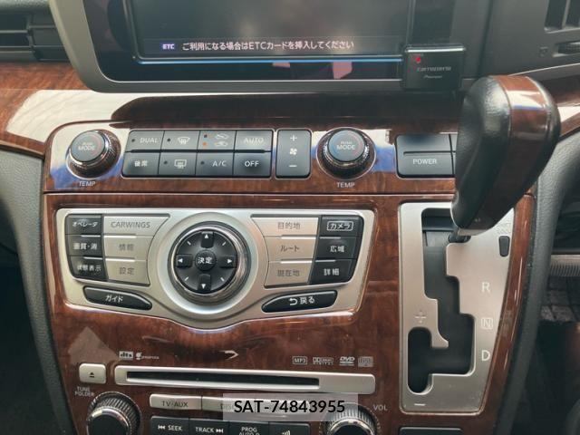 Nissan ELGRAND 2007-10 8741926-21