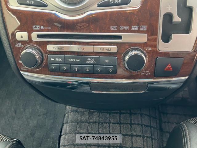 Nissan ELGRAND 2007-10 8741926-22