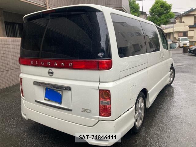 Nissan ELGRAND 2009-03 8741921-3