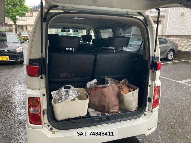 Nissan ELGRAND 2009-03 8741921-6