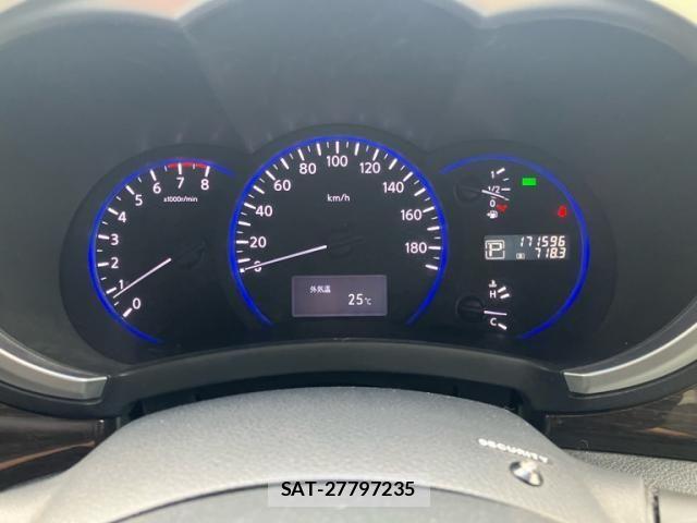 Nissan ELGRAND 2010-08 8741924-14