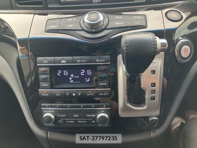Nissan ELGRAND 2010-08 8741924-16