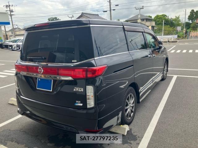 Nissan ELGRAND 2010-08 8741924-3