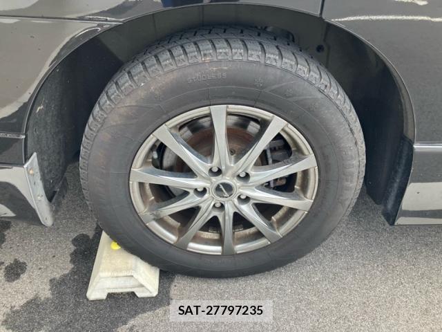 Nissan ELGRAND 2010-08 8741924-7