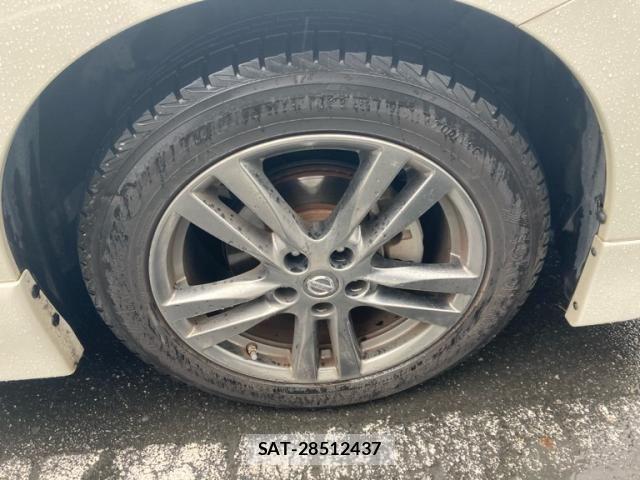 Nissan ELGRAND 2012-02 8741925-7