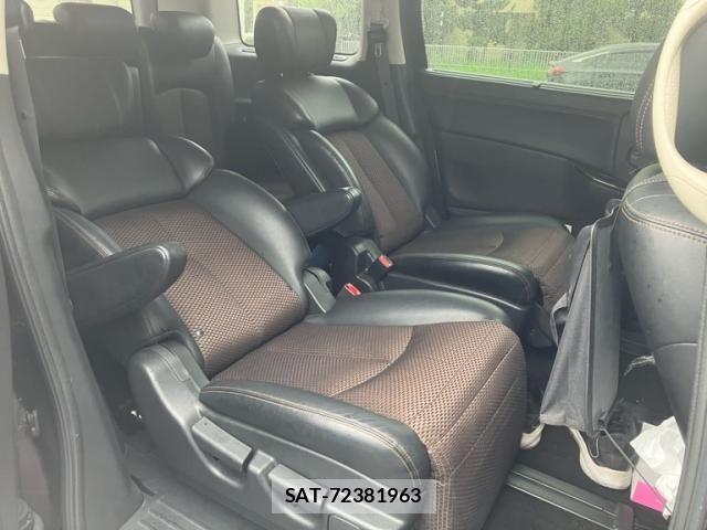 Nissan ELGRAND 2012-05 8741927-14