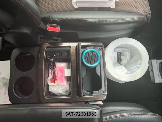 Nissan ELGRAND 2012-05 8741927-20