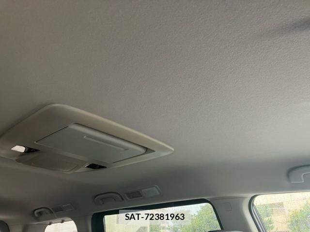 Nissan ELGRAND 2012-05 8741927-26