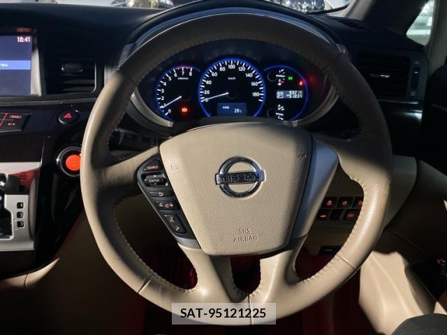 Nissan ELGRAND 2013-01 8741918-11