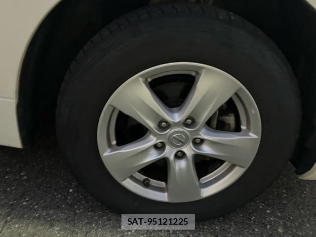 Nissan ELGRAND 2013-01 8741918-4
