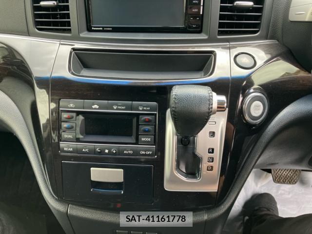 Nissan ELGRAND 2013-01 8741936-19