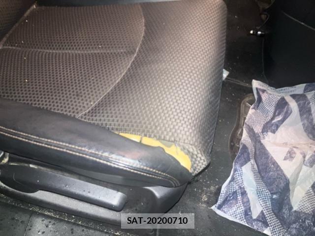 Nissan ELGRAND 2011-09 8741928-11
