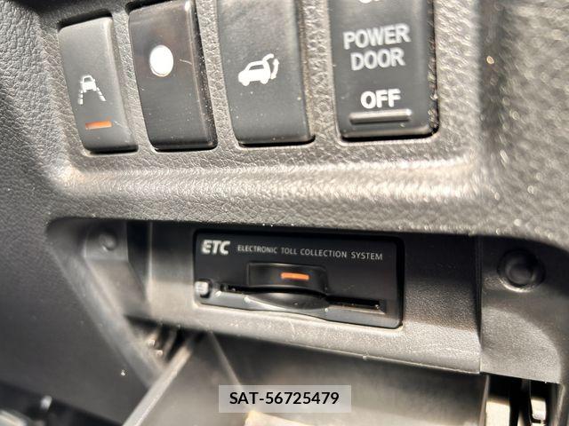 Nissan ELGRAND 2019-01 8741916-13