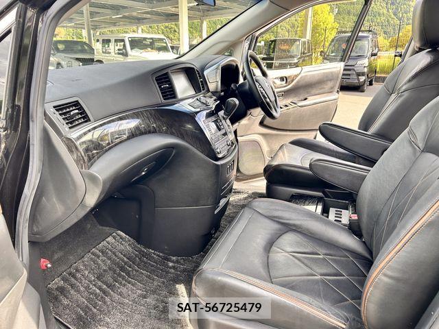 Nissan ELGRAND 2019-01 8741916-15