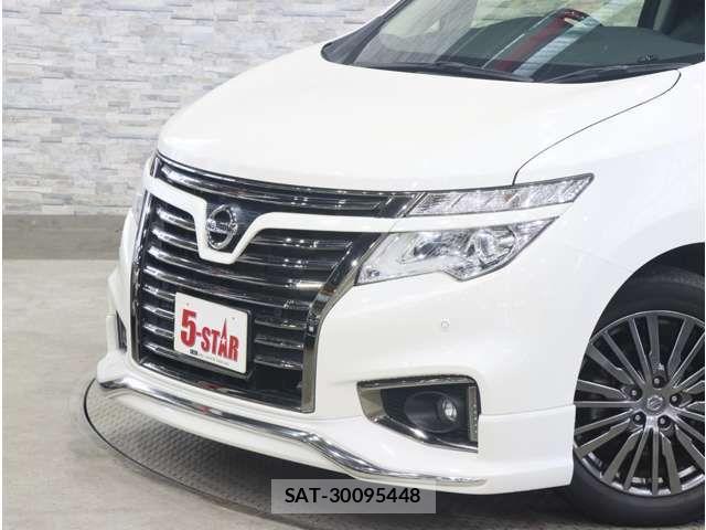 Nissan ELGRAND 2017-07 8780099-16